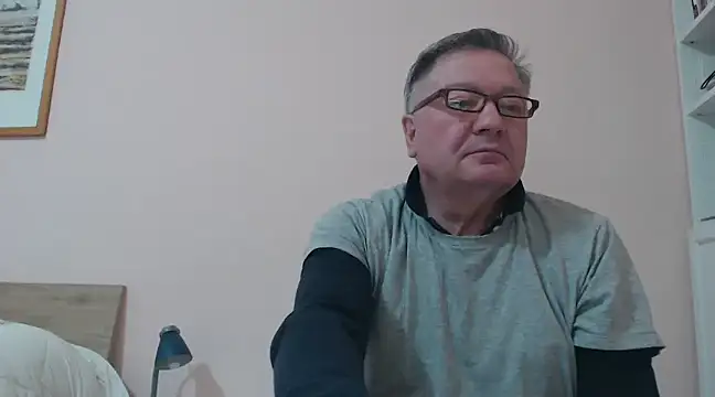 YOU6me online show from December 23, 2024, 2:39 pm