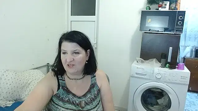 Snapshot of RidemerafSuzana chatting on February 19, 2025, 8:31 pm RidemerafSuzana online show from February 19, 2025, 8:31 pm