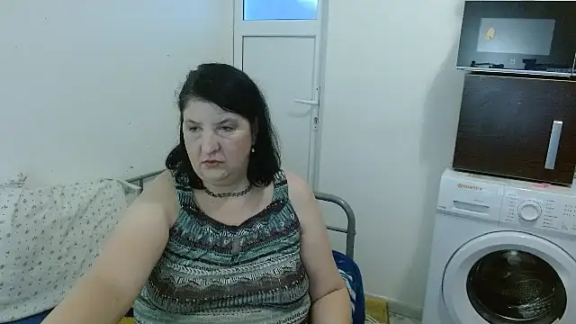 Snapshot of RidemerafSuzana chatting on March 14, 2025, 11:12 am RidemerafSuzana online show from March 14, 2025, 11:12 am