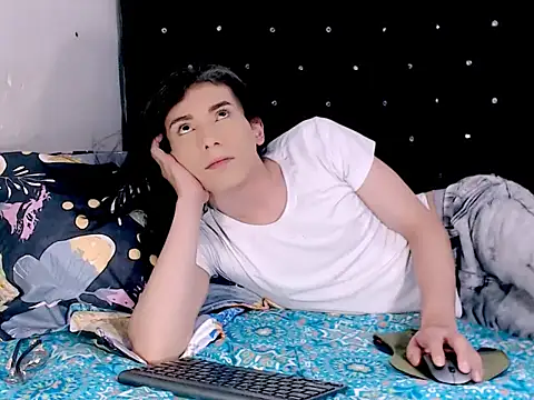 camii extrange online show from March 14, 2026, 6:35 pm