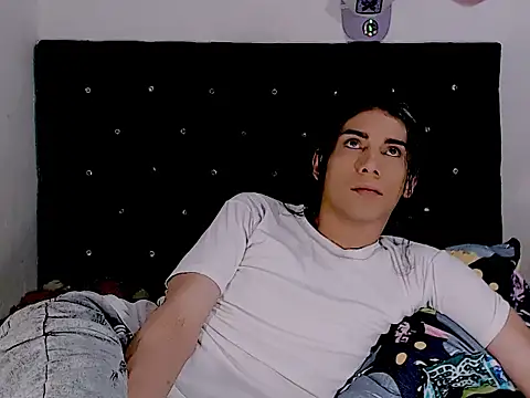 camii extrange online show from March 28, 2026, 5:34 pm