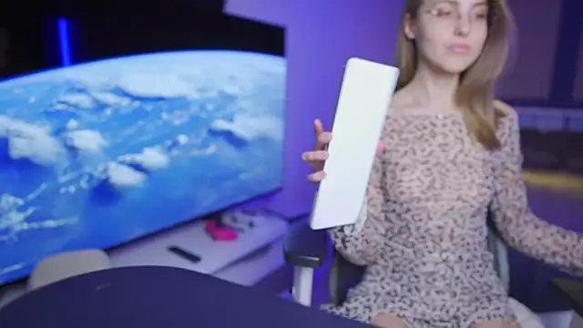 Snapshot of CassiaBlade1 chatting on March 18, 2026, 4:32 pm CassiaBlade1 online show from March 18, 2026, 4:32 pm