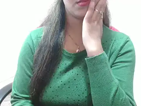 LovingPihu online show from January 9, 2025, 12:41 pm