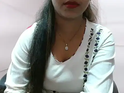 LovingPihu online show from January 13, 2025, 8:37 am