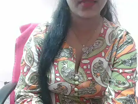 LovingPihu online show from January 31, 2025, 11:46 am