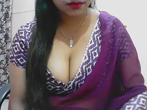 LovingPihu online show from April 24, 2026, 6:16 am