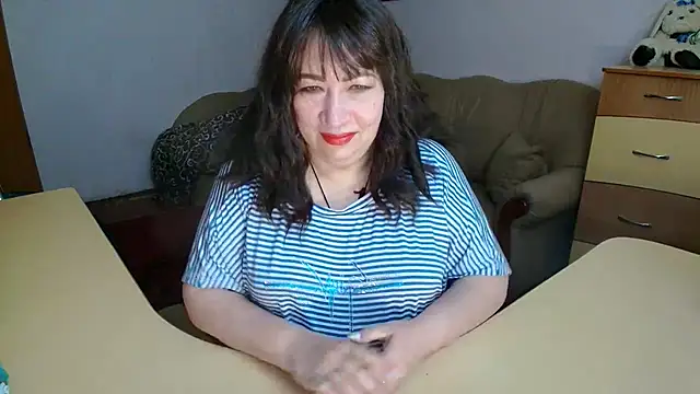 Lucretia Goldi  online show from February 9, 2026, 3:27 pm