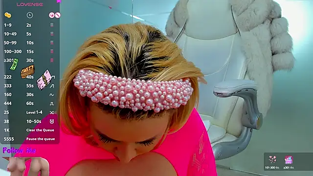 sassy madeline online show from January 13, 2025, 10:35 pm