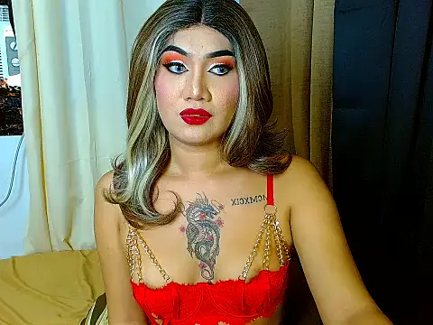 Snapshot of SweetCumFrancine chatting on December 23, 2024, 6:37 pm SweetCumFrancine online show from December 23, 2024, 6:37 pm