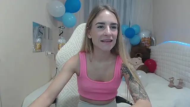 DeboraHorny online show from October 5, 2025, 6:01 am