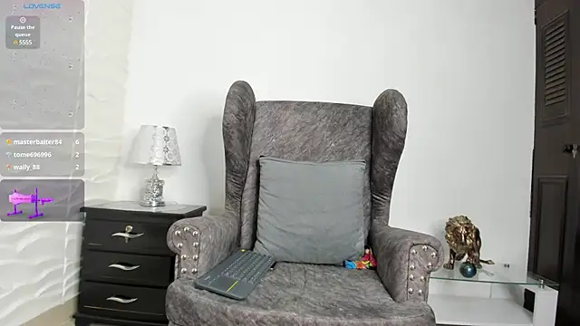 Keyla Milf online show from December 26, 2024, 4:43 am
