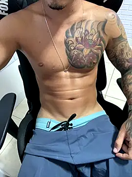 Felipeputo online show from September 12, 2025, 12:55 am