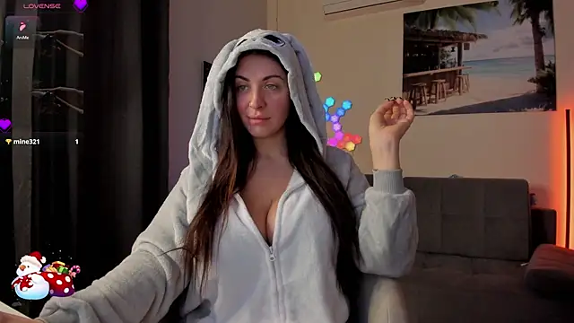 victorias world online show from December 3, 2025, 7:34 pm