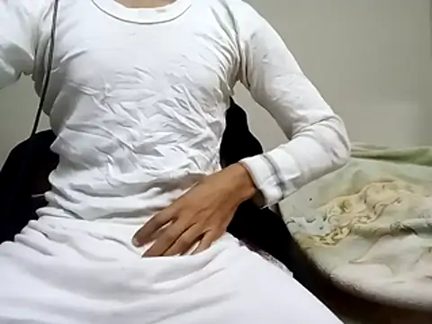 Snapshot of SizeRecall chatting on December 13, 2025, 9:42 pm SizeRecall online show from December 13, 2025, 9:42 pm