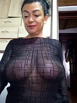 Snapshot of Friendly_2024 chatting on April 15, 2026, 12:56 pm Friendly 2024 online show from April 15, 2026, 12:56 pm