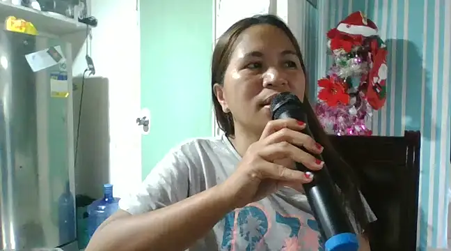 h0ney lips online show from December 28, 2024, 4:51 am