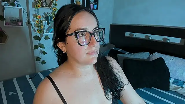 Snapshot of Cherry_jhoana chatting on December 11, 2024, 10:49 pm Cherry jhoana online show from December 11, 2024, 10:49 pm