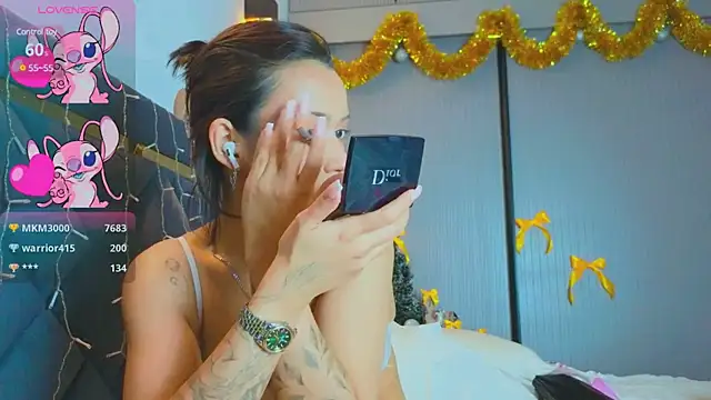 Mia Tin online show from January 6, 2025, 12:24 pm