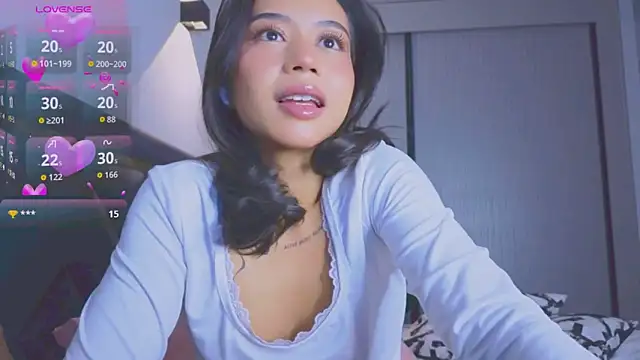 Snapshot of Mia_Tin chatting on October 24, 2025, 8:05 pm Mia Tin online show from October 24, 2025, 8:05 pm