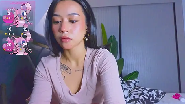 Snapshot of Mia_Tin chatting on October 26, 2025, 6:14 pm Mia Tin online show from October 26, 2025, 6:14 pm