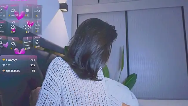 Snapshot of Mia_Tin chatting on October 29, 2025, 5:36 pm Mia Tin online show from October 29, 2025, 5:36 pm