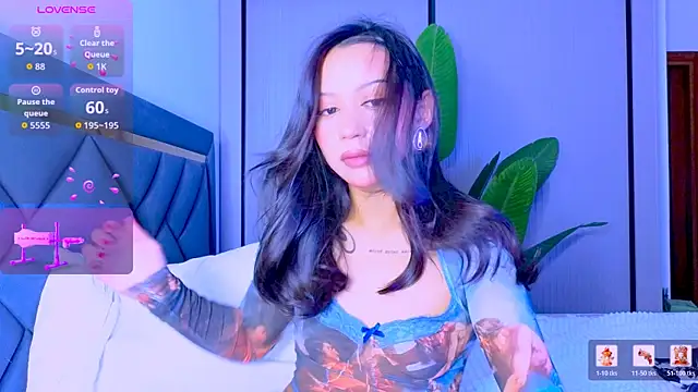 Snapshot of Mia_Tin chatting on June 18, 2026, 4:33 pm Mia Tin online show from June 18, 2026, 4:33 pm