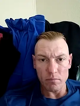 Xhotxdudexx online show from November 29, 2025, 6:38 am