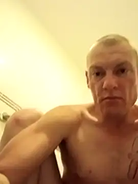 Xhotxdudexx online show from June 25, 2026, 2:22 am