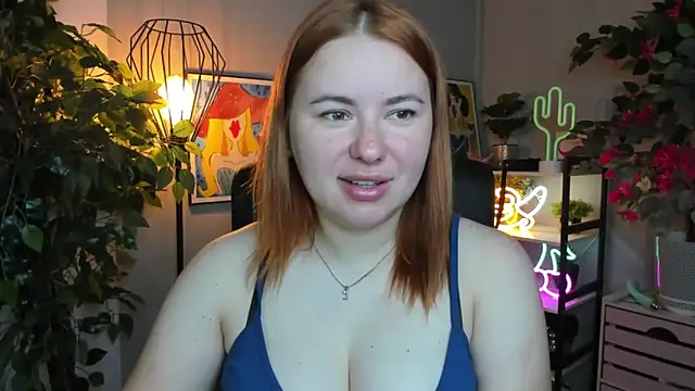 Snapshot of LAYLAxSTAR chatting on September 18, 2025, 6:37 am LAYLAxSTAR online show from September 18, 2025, 6:37 am