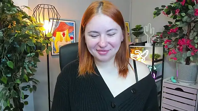 Snapshot of LAYLAxSTAR chatting on September 24, 2025, 6:39 am LAYLAxSTAR online show from September 24, 2025, 6:39 am