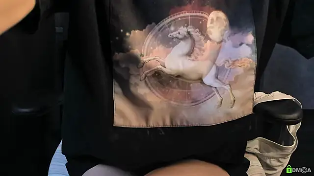 Courtney Luv online show from February 22, 2026, 1:31 pm