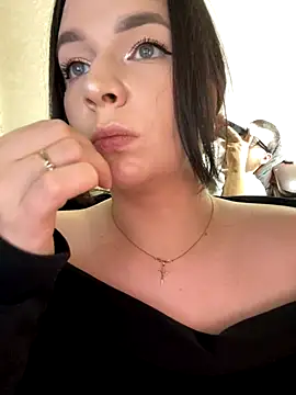 Snapshot of HellMoor chatting on October 13, 2025, 4:51 pm HellMoor online show from October 13, 2025, 4:51 pm