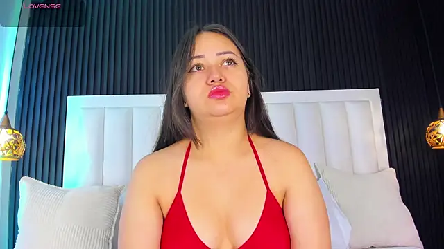 AnaisClark online show from July 4, 2026, 11:38 am