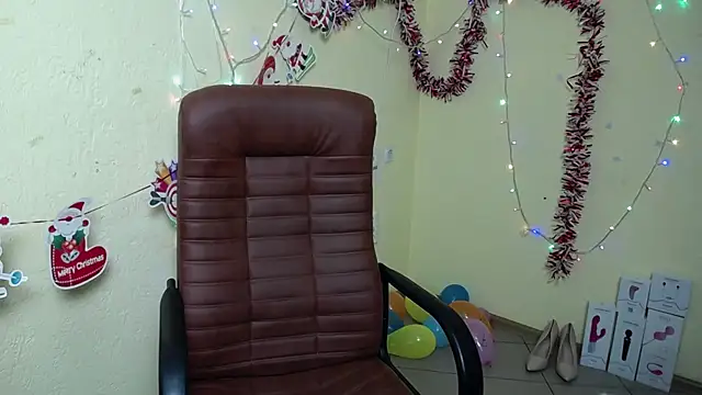 Snapshot of KaleyReed chatting on January 12, 2025, 9:30 am KaleyReed online show from January 12, 2025, 9:30 am