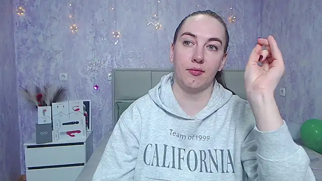 Snapshot of KaleyReed chatting on January 25, 2025, 4:35 pm KaleyReed online show from January 25, 2025, 4:35 pm