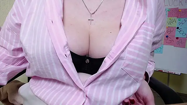 Snapshot of KaleyReed chatting on February 20, 2025, 12:47 pm KaleyReed online show from February 20, 2025, 12:47 pm