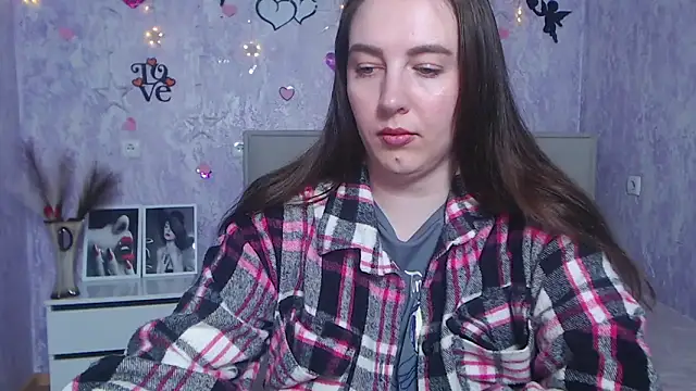 Snapshot of KaleyReed chatting on March 11, 2025, 10:42 pm KaleyReed online show from March 11, 2025, 10:42 pm