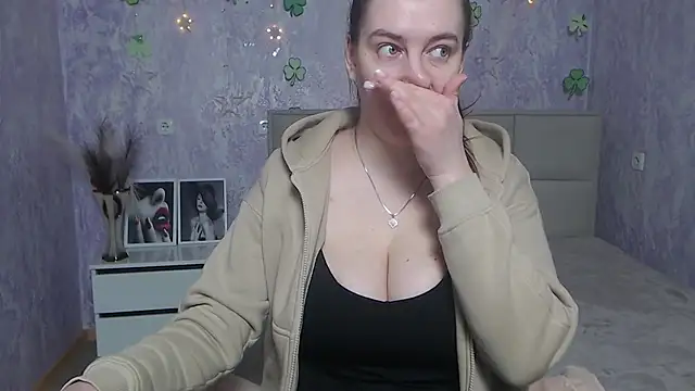 Snapshot of KaleyReed chatting on March 17, 2025, 7:46 am KaleyReed online show from March 17, 2025, 7:46 am
