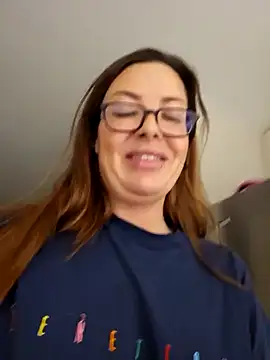 Snapshot of RebeccaXO_ chatting on January 24, 2025, 3:43 am RebeccaXO online show from January 24, 2025, 3:43 am