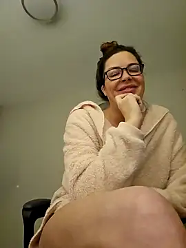 Snapshot of RebeccaXO_ chatting on February 10, 2025, 3:13 am RebeccaXO online show from February 10, 2025, 3:13 am