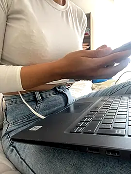 Snapshot of DulceMya6 chatting on September 19, 2025, 8:53 pm DulceMya6 online show from September 19, 2025, 8:53 pm