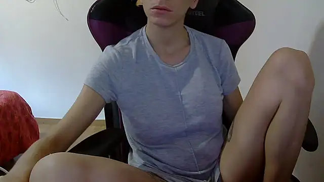 Snapshot of Vampirosa chatting on October 19, 2025, 11:00 am Vampirosa online show from October 19, 2025, 11:00 am