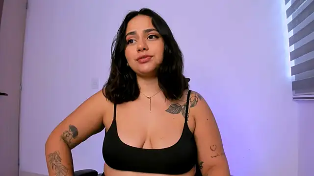 Snapshot of susy_angel chatting on April 18, 2026, 10:10 pm susy angel online show from April 18, 2026, 10:10 pm