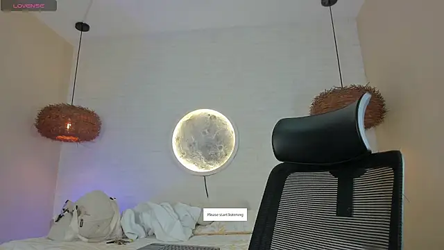 sophi cooper29 online show from March 11, 2026, 8:48 pm