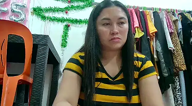 LalaiAsian online show from January 6, 2025, 6:20 pm