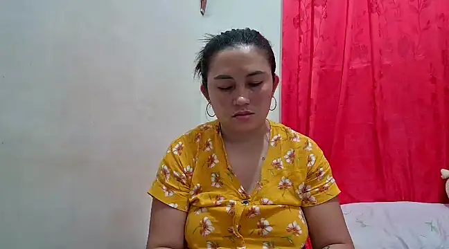 LalaiAsian online show from March 13, 2025, 3:54 am