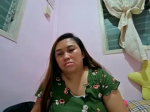 Snapshot of LalaiAsian chatting on September 18, 2025, 12:07 pm LalaiAsian online show from September 18, 2025, 12:07 pm