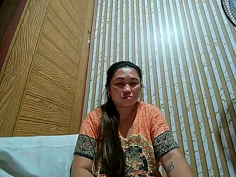 LalaiAsian online show from March 5, 2026, 5:09 pm