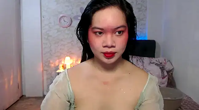 Hebefemme online show from December 19, 2024, 3:19 pm