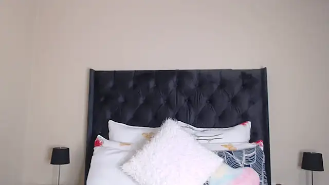 Snapshot of Sexynaughty_Gal chatting on February 13, 2026, 11:56 pm Sexynaughty Gal online show from February 13, 2026, 11:56 pm